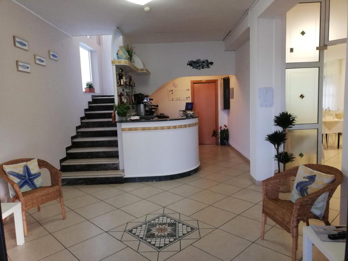 Hotel La Bella Vita Rimini Eksteriør billede